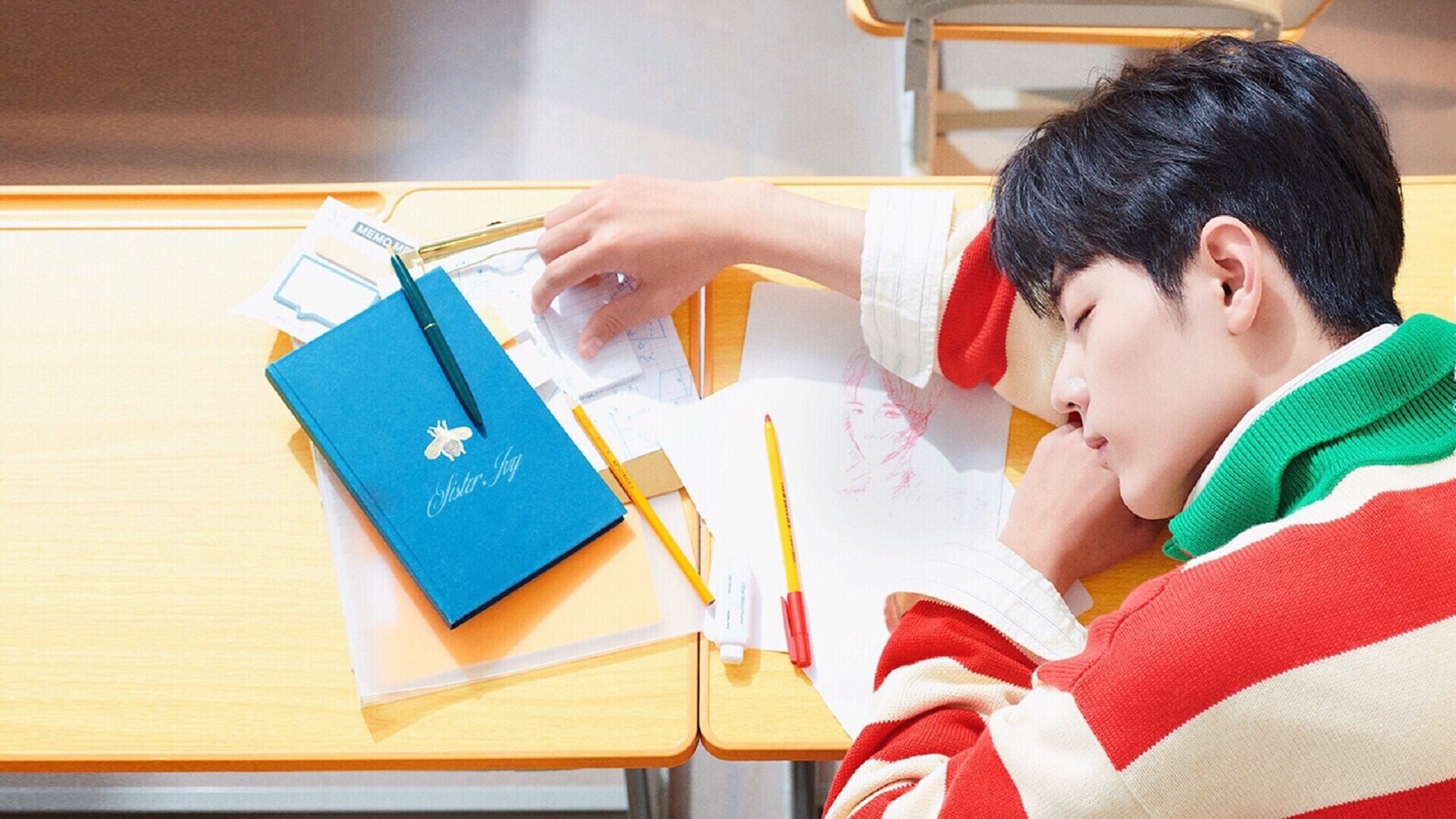 Leyu Sport下载-“英超激烈角逐：夺冠悬念持续升温”，英超争冠