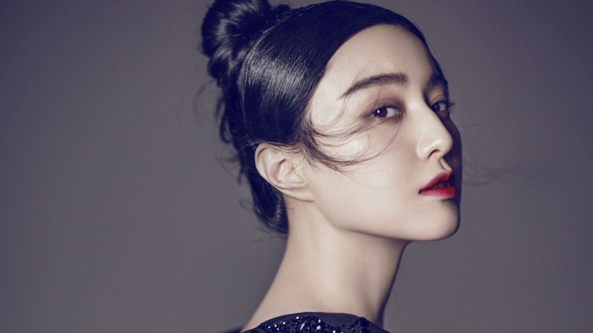 比利亚雷亚尔在欧协联中晋级半决赛，比利亚雷亚尔队史冠军