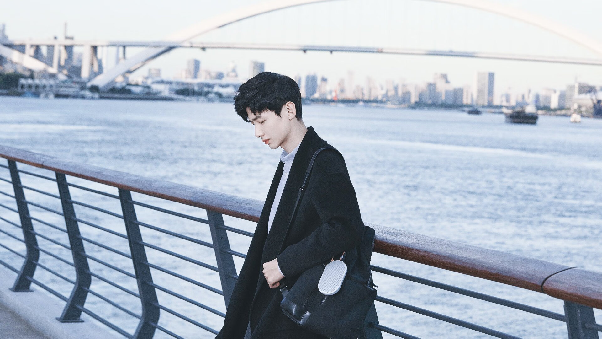 乐鱼体育(中国)官方网站-鹈鹕中锋暂时离队更为团队稳定贡献力量，鹈鹕队员名单